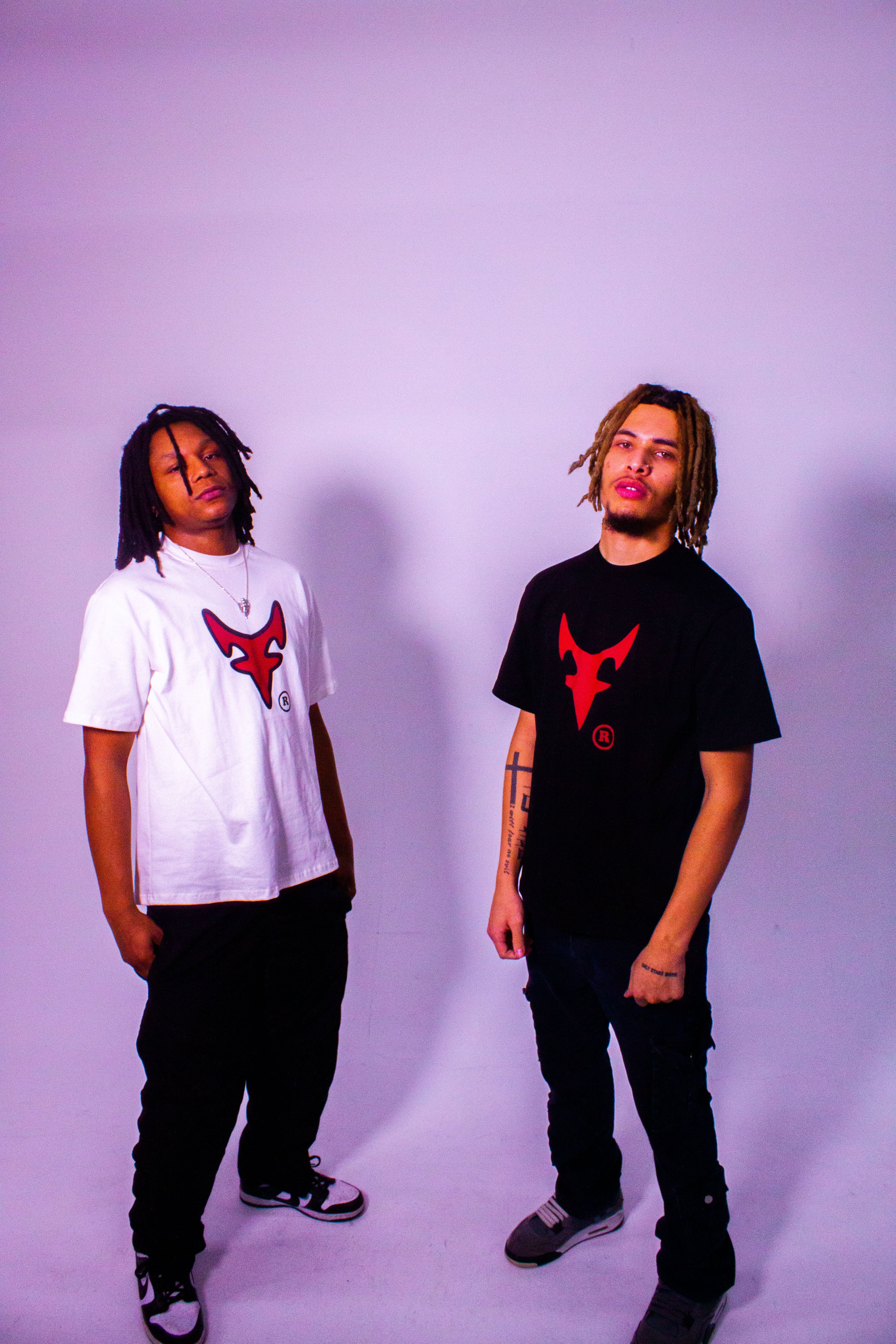 LOGO TEE